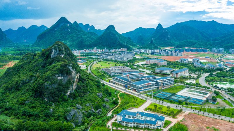工业自动化中的电子元件与器件：揭秘其关键作用
